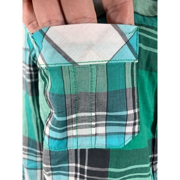 5---- Aeropostale Cotton Green Plaid Button Up Long Sleeve Top Size Medium NWT - Picture 4 of 11